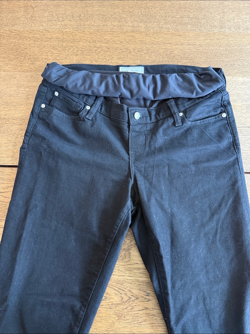 Gap Black Maternity Jeans 32 x 14 R with Elastic Belly Cover - Like New